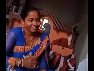 印度的新婚妻子摆弄丈夫的大公鸡清晰的声音