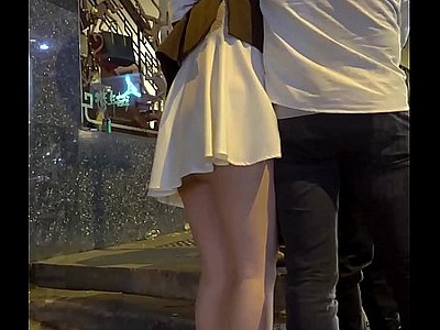 هونغ كونغ فتاة في حالة سكر من دون ملابس داخلية